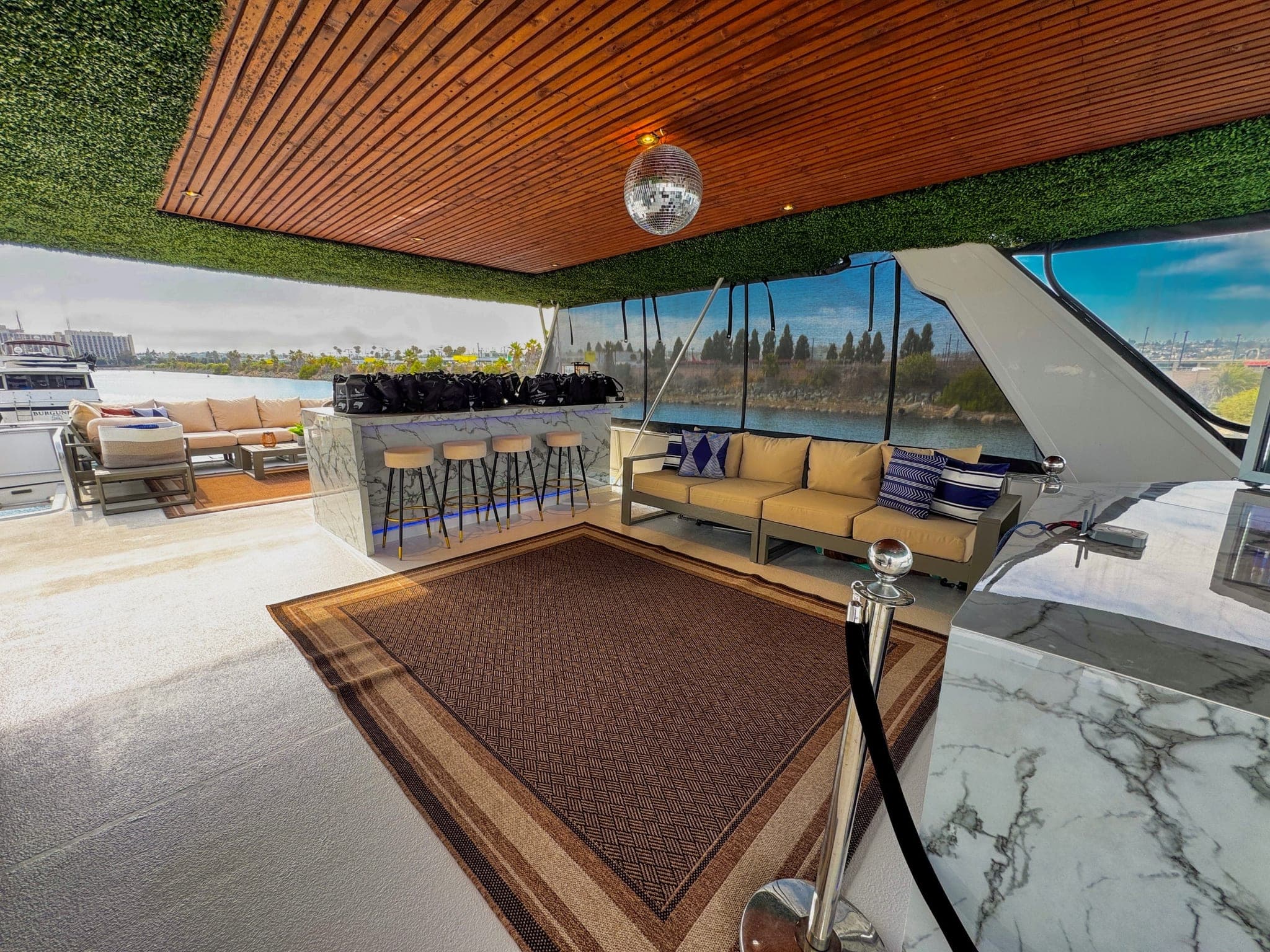 80’ Bow Tie — photo 4