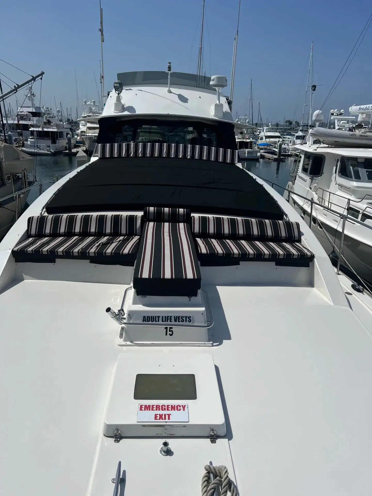 75’ Champagne Yacht — photo 2